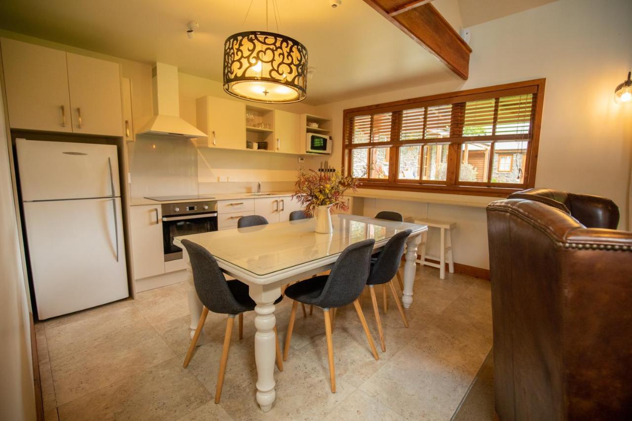 Wanaka Homestead Lodge & Cottages Экстерьер фото