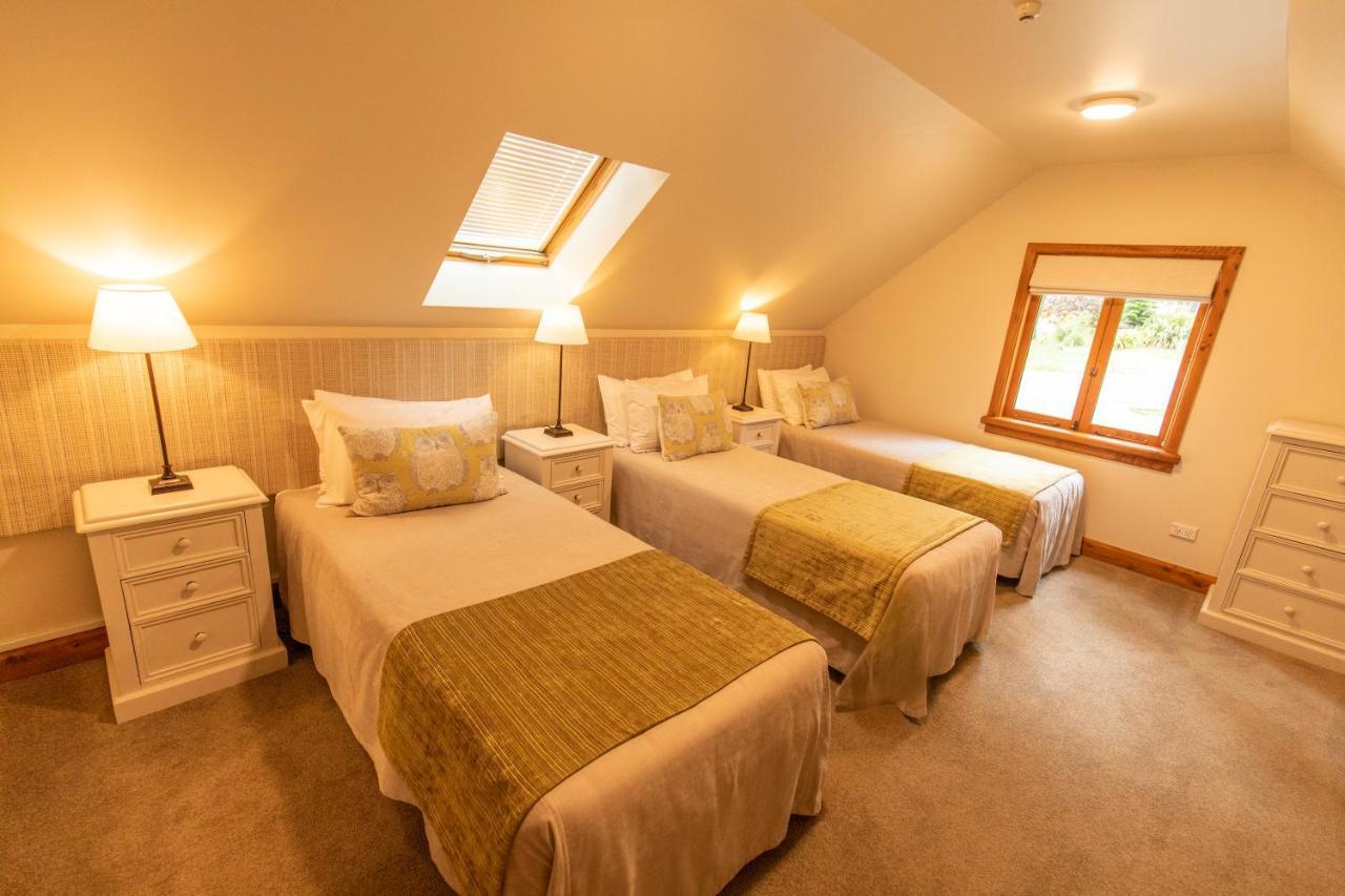 Wanaka Homestead Lodge & Cottages Экстерьер фото