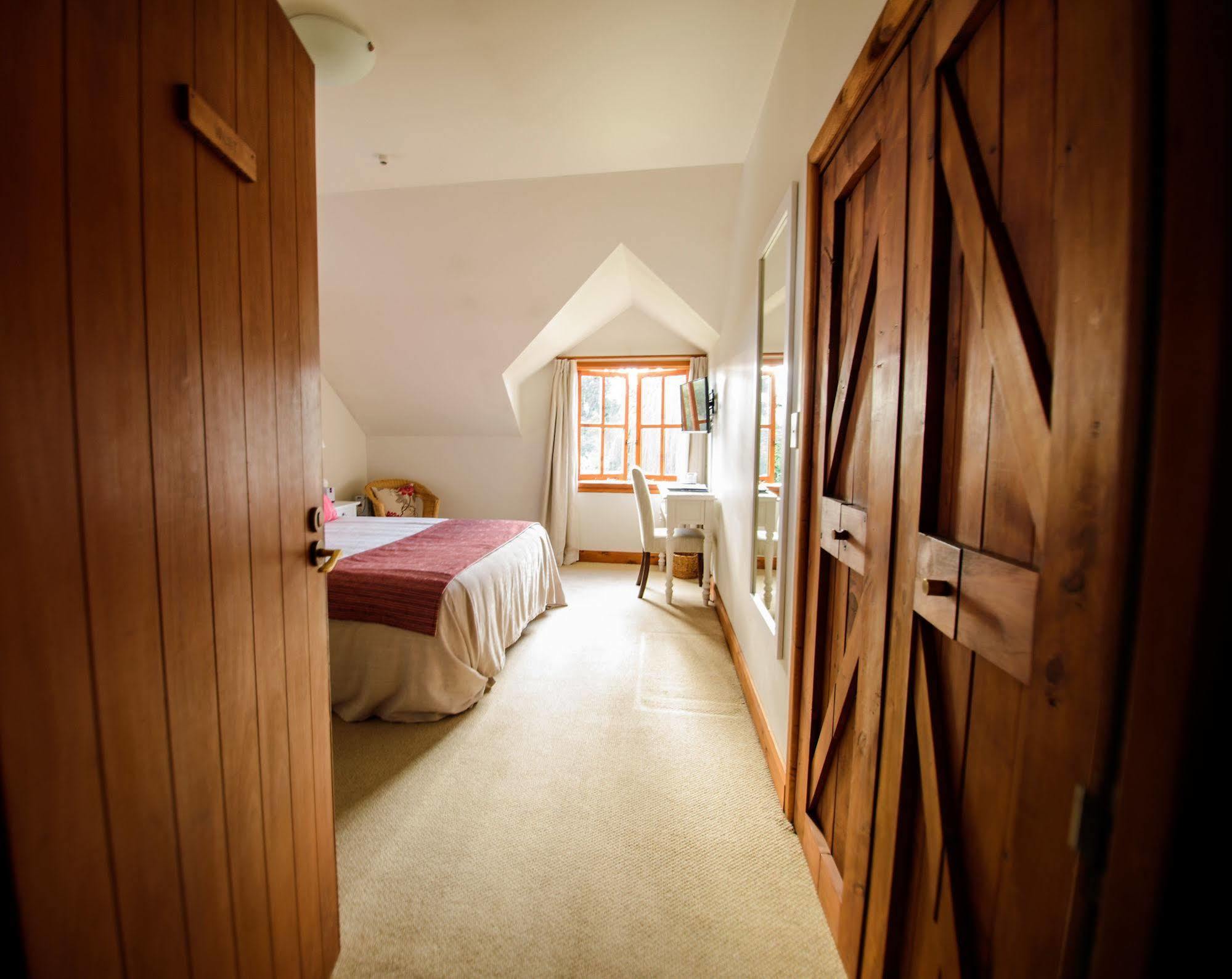 Wanaka Homestead Lodge & Cottages Экстерьер фото